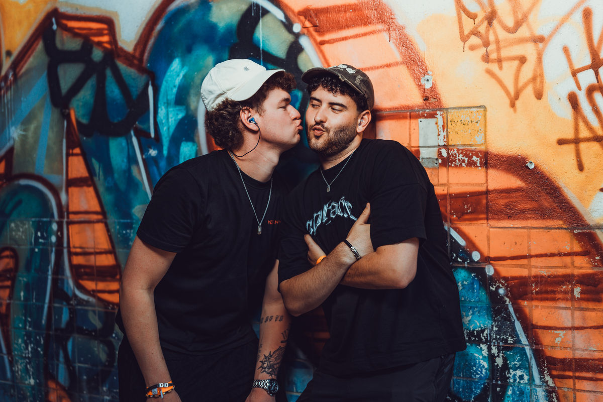 Loading... just a sec